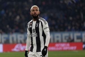 都体:穆里尼奥想签道格拉斯-路易斯,但尤文完全不考虑租借+买断