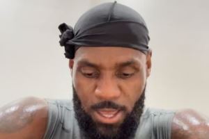 老骥伏枥💪🏾詹姆斯自拍练到汗流浃背:你没事 坚持下去🤯