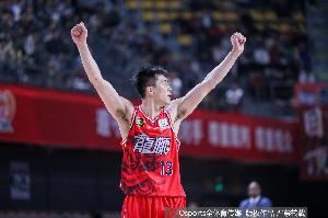 郭艾伦赛前发博晒照:今天打韩国 大家一起给中国队加油