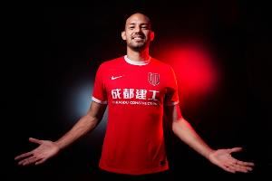亚洲足坛打进100球!费利佩:是无数努力的结果,并非一个人做到