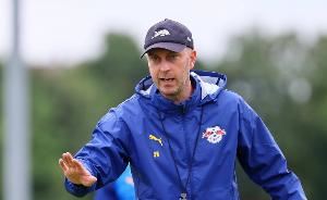 莱比锡主帅:球队正处转型期需要时间磨合,我们会全力对抗拜仁