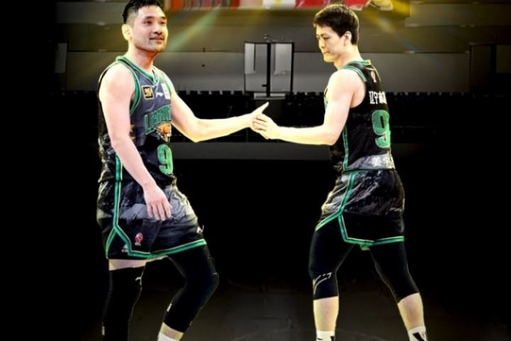 放弃13号!博主:姜宇星在辽宁将身穿队友钟诚曾经穿过的9号球衣