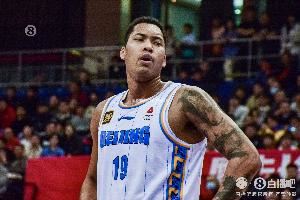 丘天与北京C类合同续约5年!苏群:他是纯正的蓝领中锋
