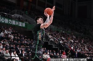 媒体人:张镇麟离开辽篮更多出于家庭因素考量 其妻在长三角生活