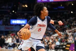 名记:奇才的24年14号秀卡林顿签约Klutch Sports经纪公司