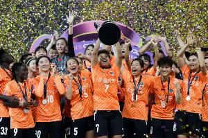 足球报:女足亚冠抽签今天下午举行,卫冕冠军武汉女足分在第一档