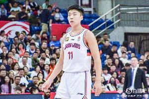 对快船砍12分!刘颜诚三场季前赛场均7.3分2篮板 三分合计10中6