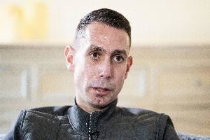 邮报:前英超裁判库特被控制作儿童不雅视频,本人现身法庭