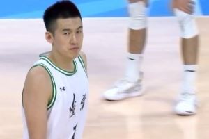  打光子弹！付豪9中5&三分4中2得到13分5板1助 拼到5犯离场