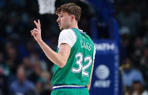  弗拉格：我的身体状态还需要适应NBA密集赛程 我们需要控制失误