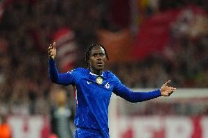  查洛巴：第一件球衣是大罗的巴西球衣 足球圈的第一个朋友是芒特