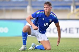  20岁零141天，埃斯波西托是为意大利打进3球的第4年轻球员